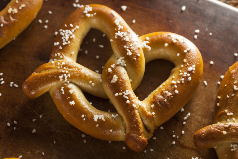 Homemade Soft Pretzels With Salt