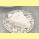 Skinny 4-Ingredient Peach Frozen Yogurt Pie