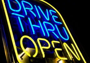 Tips For Ordering Healthfully at Fast Food Restaurants