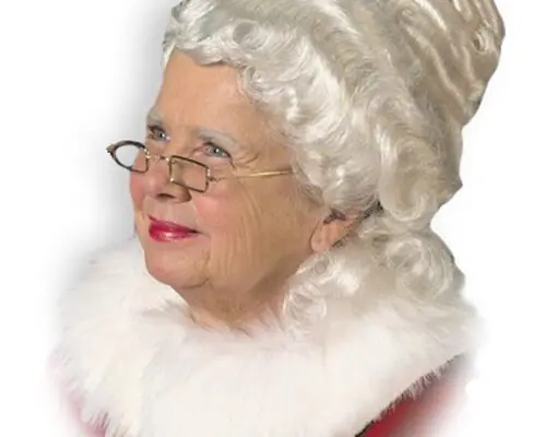 Christmas Traditions on the Farm IV: Mrs. Claus’ Christmas Spirit is as Strong as Santa’s!
