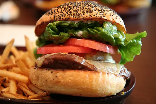 AZ Local Ingredients Come Together to Create a Delicious Healthy Hamburger
