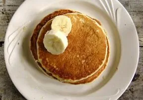 Chompie’s Celebrates 34 Years in Business on Valentine’s Day