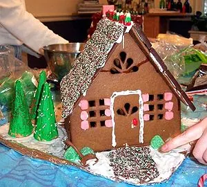 A gingerbread house made in December 2003, pho... A gingerbread house made in December 2003, pho...