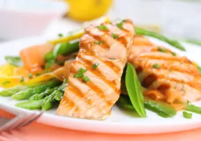4 Foods that Help Fight Cholesterol