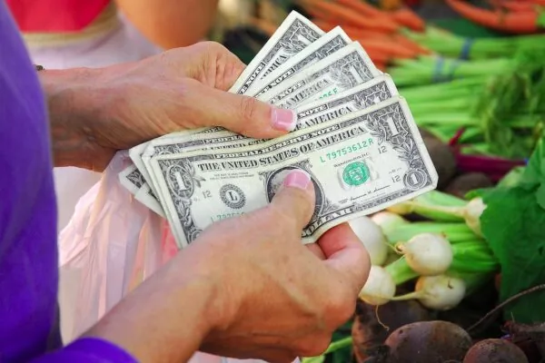 5 Quick Fixes to Help You Stretch Your Family’s Food Dollar