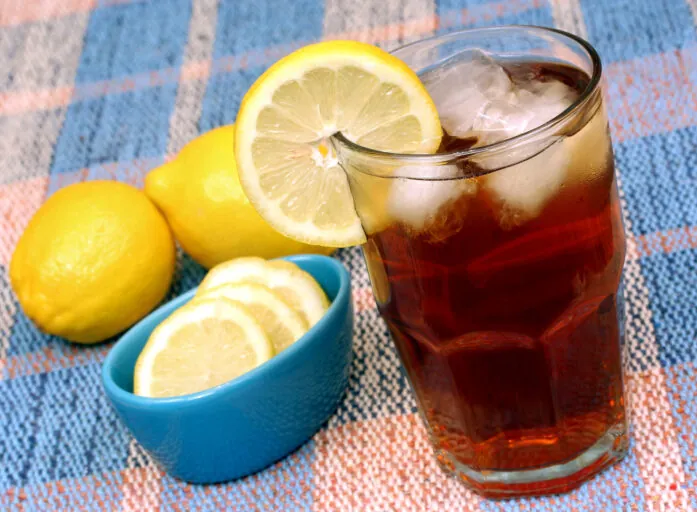 Iced Tea With Lemon Slice
