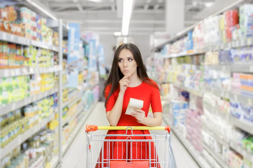 7 Ways Supermarkets Get You to Spend More Money