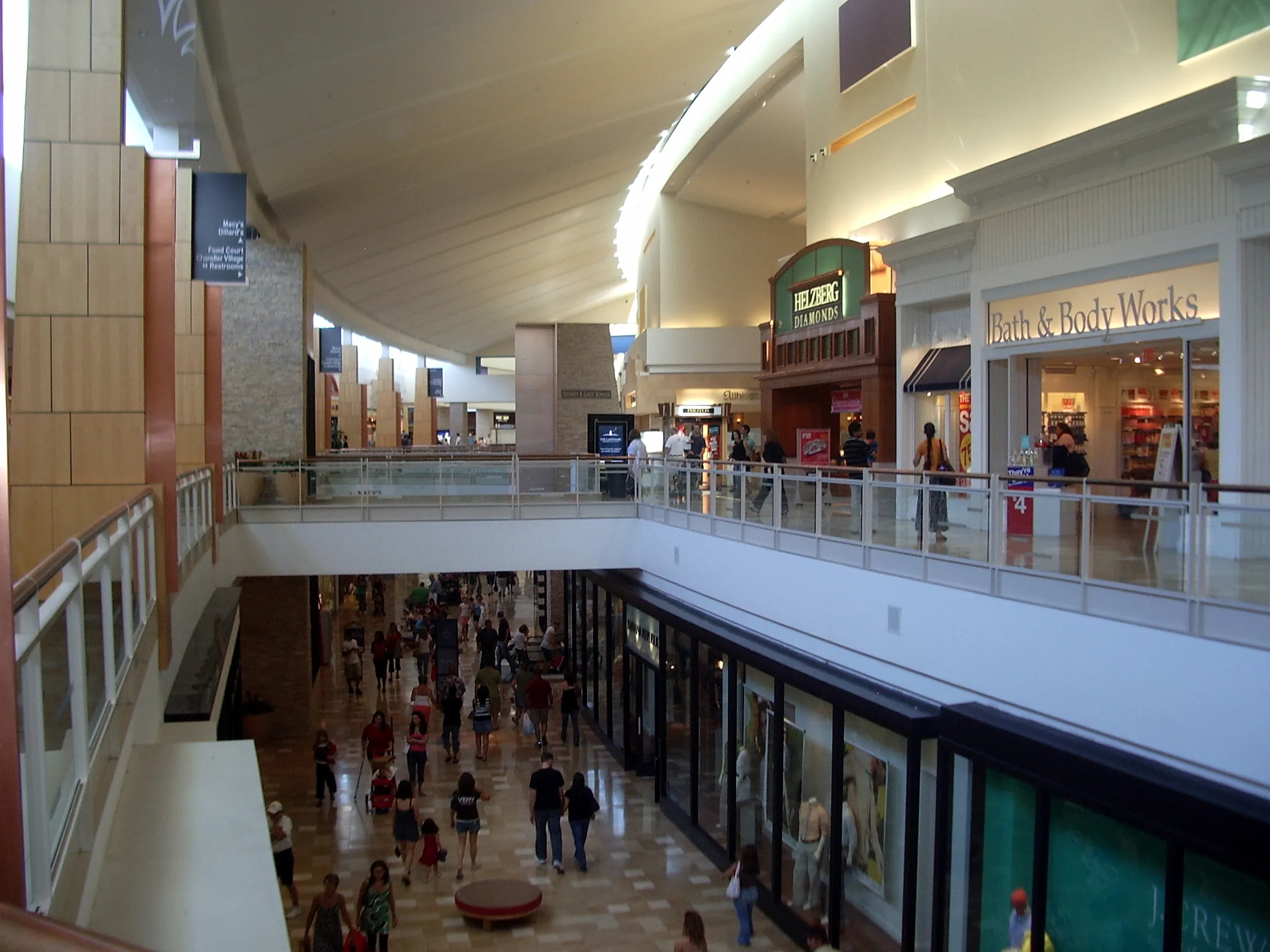 chandler_mall2