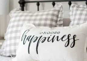 10 DIY Projects to Turn Your House Into a Home: Farmhouse-Style