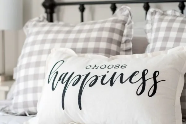 10 DIY Projects to Turn Your House Into a Home: Farmhouse-Style