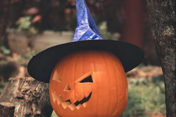 10 Different Ways to Decorate Pumpkins