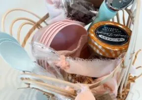 Gift Idea: “Just Add Ice Cream” Basket