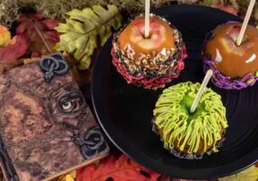 Candy Apples are a Fun Christmas Treat!
