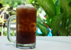 How to Make Homemade Root Beer