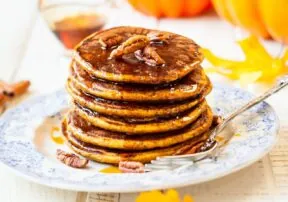Easy Homemade Pumpkin Pancakes