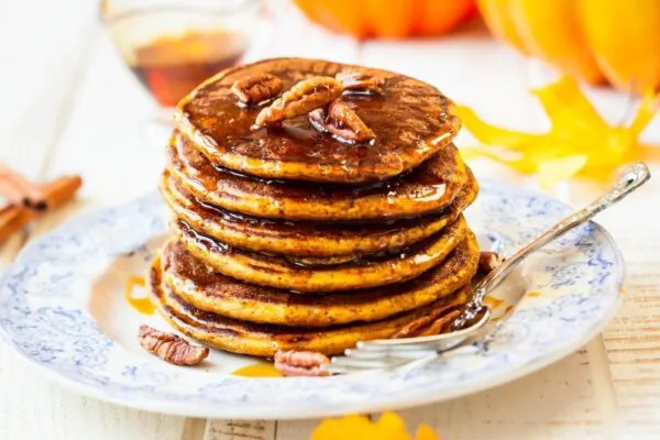 Easy Homemade Pumpkin Pancakes