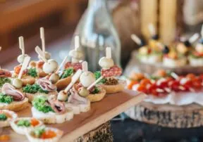 Foods to Serve at Graduation Parties
