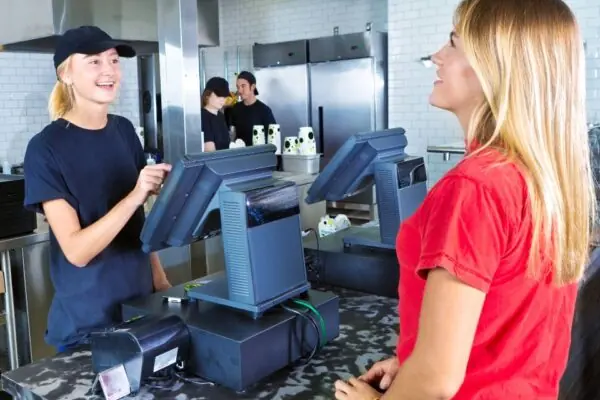 Tips For Ordering Healthfully at Fast Food Restaurants