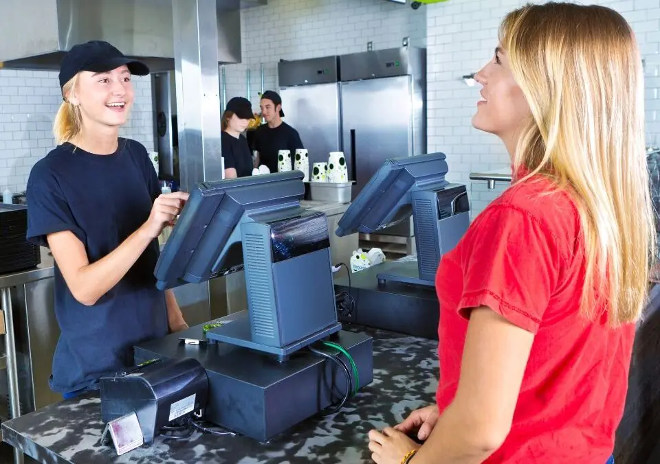 Tips For Ordering Healthfully at Fast Food Restaurants