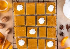 Pumpkin Bars – A Party-Friendly Alternative to Pumpkin Pie!