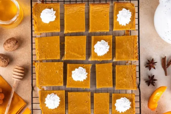 Pumpkin Bars – A Party-Friendly Alternative to Pumpkin Pie!