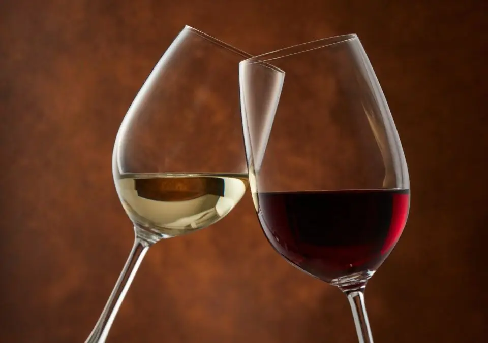 Enjoy Some Arizona Wine During the Holidays!