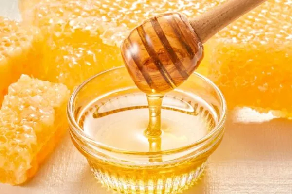 Treat Your Allergies with Honey!