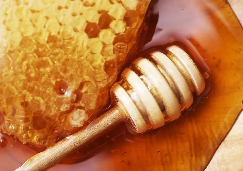 A Few of the Benefits of Raw Honey