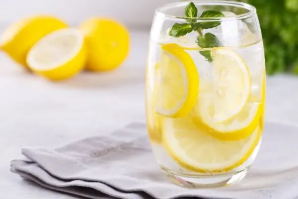 Lemon Water: Start Your Day off With a Nutritional Boost