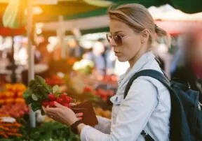 Why You Should Check Out a Local Farmer’s Market