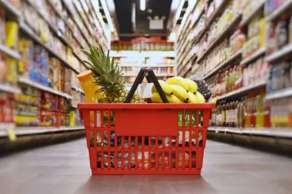 Resisting Temptation: Sometimes Shopping Can Cause Us to Break Our Diets