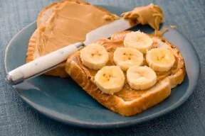 Fueling Up Right: What to Eat Before a Workout