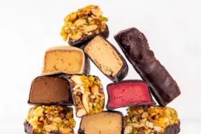 Are Nutrition Bars Healthy? What to Look for Before You Grab One