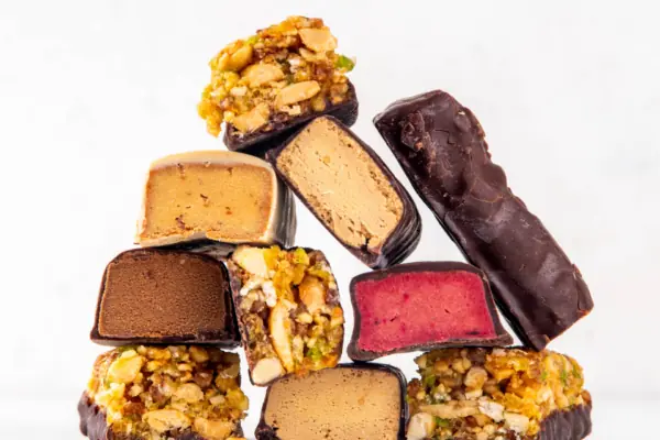 Are Nutrition Bars Healthy? What to Look for Before You Grab One